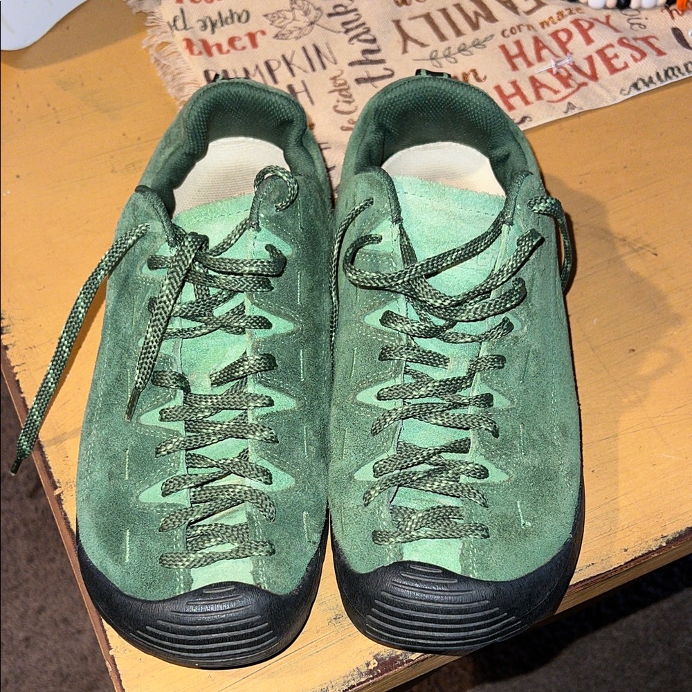 Keen Jasper hiking shoes